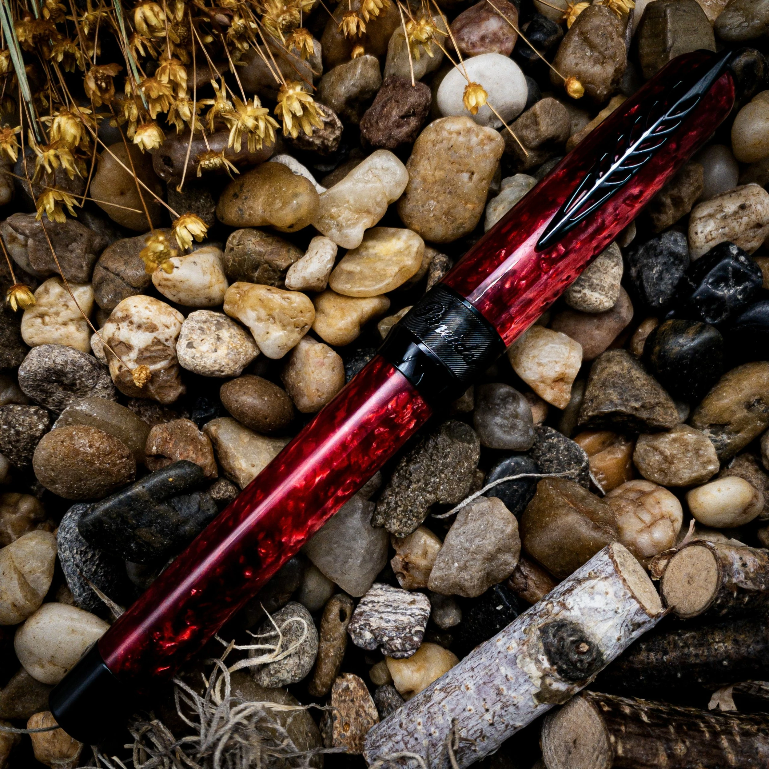 Pineider La Grande Bellezza Rocco Rollerball Pen, Red 4 Pineider La Grande Bellezza Rocco Rollerball Pen, Red - Image 2